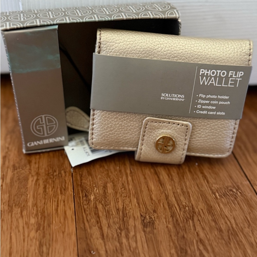 Giani Bernini Metallic Gold Photo Flip Wallet